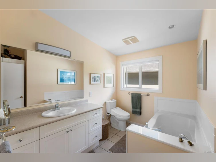 260 Dogwood Avenue, Duncan, BC, V9L 1H4 - 17