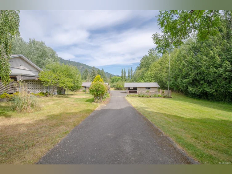 6767 Cypress Boulevard, Port Alberni, BC, V9Y 8T7 - 51