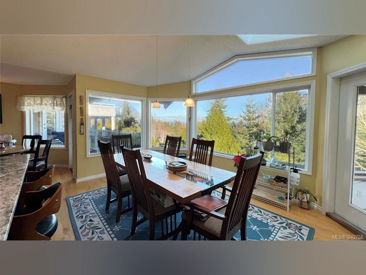986 Seapearl Place, Saanich, BC, V8Y 2X3 - 9