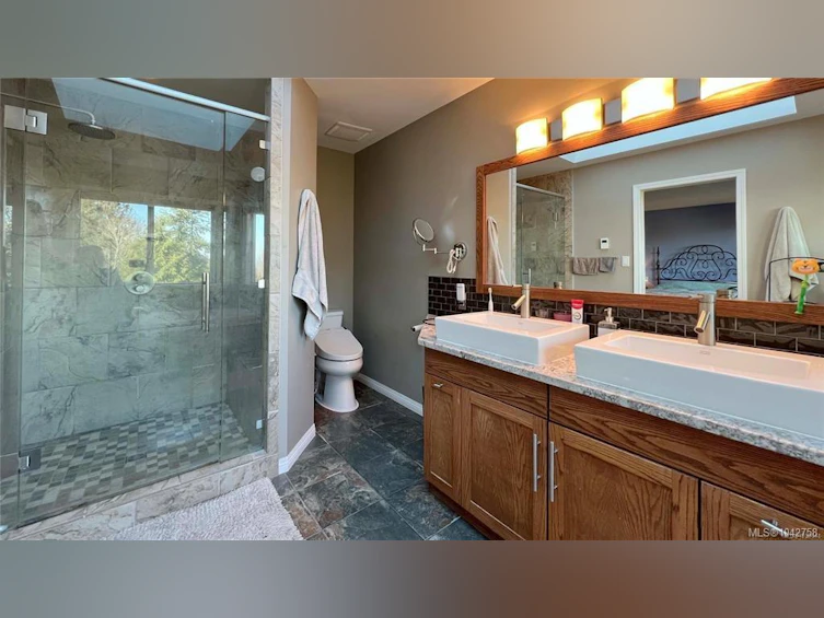 986 Seapearl Place, Saanich, BC, V8Y 2X3 - 19
