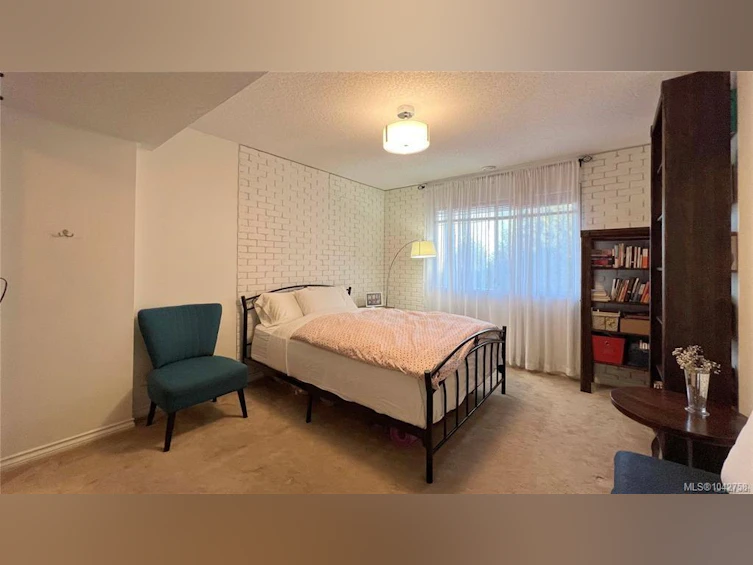 986 Seapearl Place, Saanich, BC, V8Y 2X3 - 30