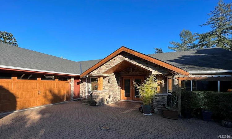 986 Seapearl Place