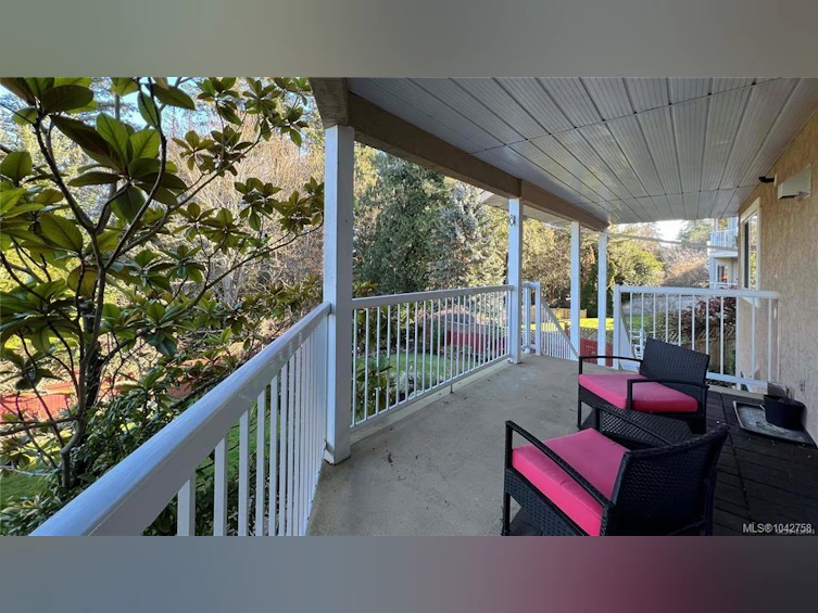 986 Seapearl Place, Saanich, BC, V8Y 2X3 - 51