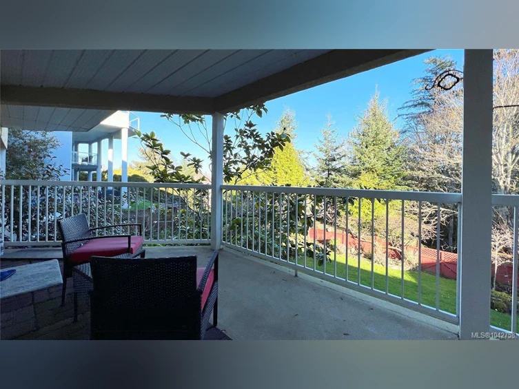 986 Seapearl Place, Saanich, BC, V8Y 2X3 - 52