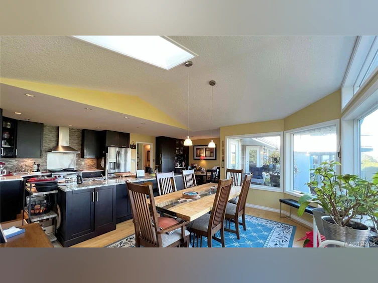 986 Seapearl Place, Saanich, BC, V8Y 2X3 - 8
