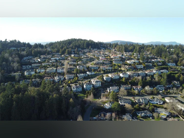 986 Seapearl Place, Saanich, BC, V8Y 2X3 - 67