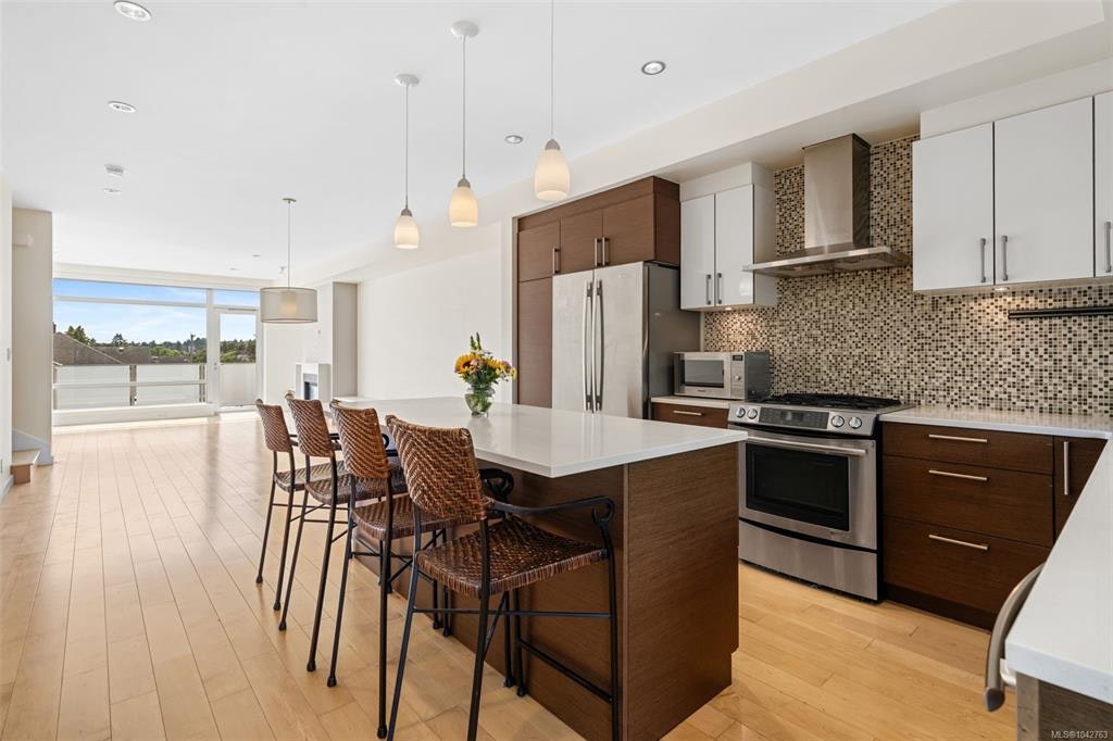 3-2830 Irma Street, Victoria, BC, V9A 1S2 - 8
