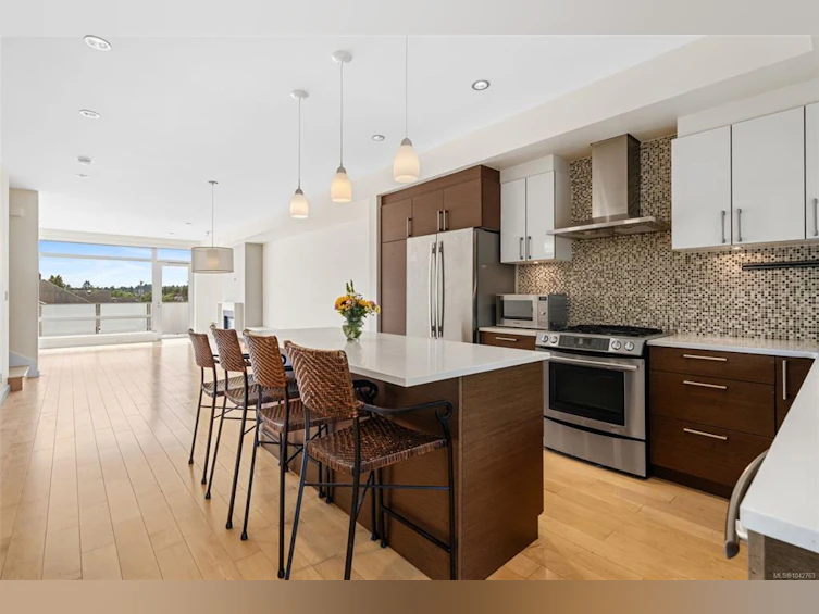 3-2830 Irma Street, Victoria, BC, V9A 1S2 - 8