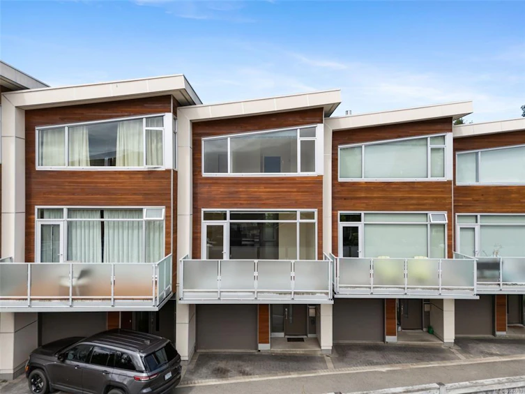 3-2830 Irma Street, Victoria, BC, V9A 1S2 - 2