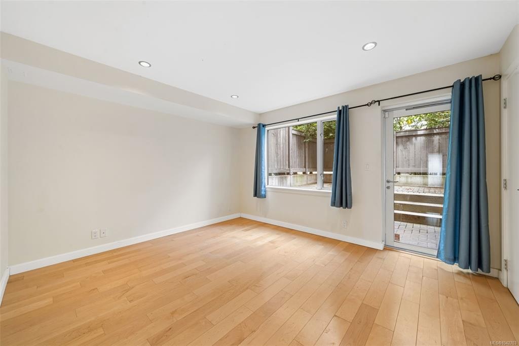 3-2830 Irma Street, Victoria, BC, V9A 1S2 - 13