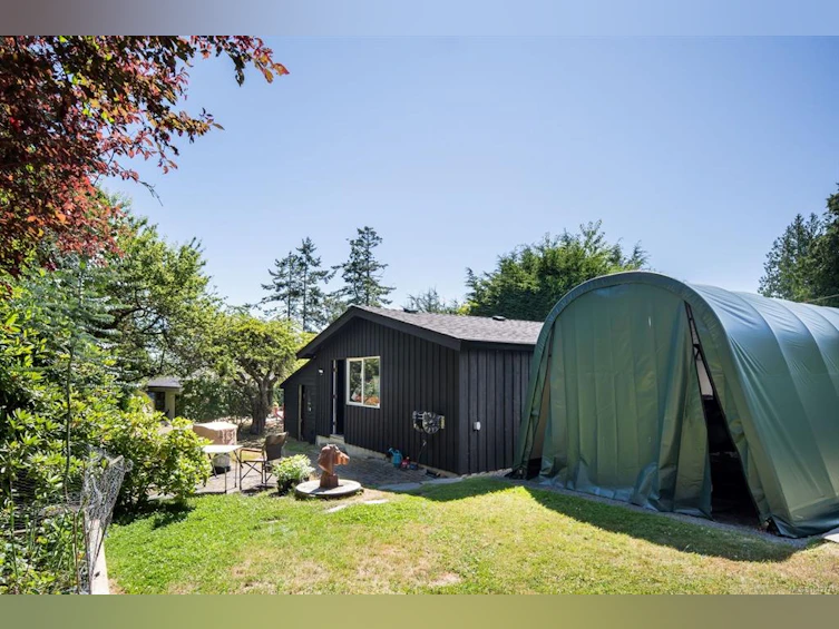8543 Lochside Drive, North Saanich, BC, V8L 1M5 - 46