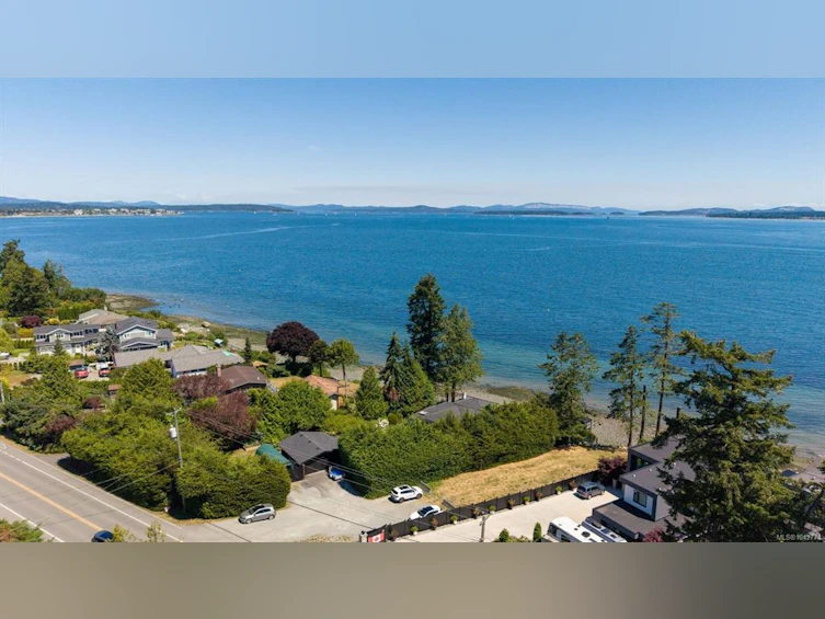 8543 Lochside Drive, North Saanich, BC, V8L 1M5 - 49