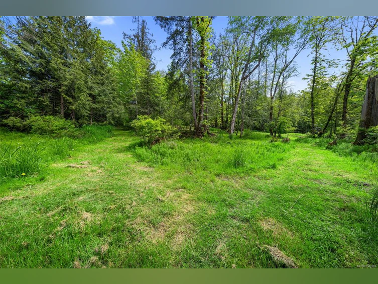 5932 West Saanich Road, Saanich, BC, V9E 2G4 - 58