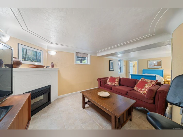 5932 West Saanich Road, Saanich, BC, V9E 2G4 - 27