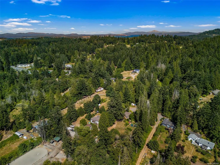 5932 West Saanich Road, Saanich, BC, V9E 2G4 - 52