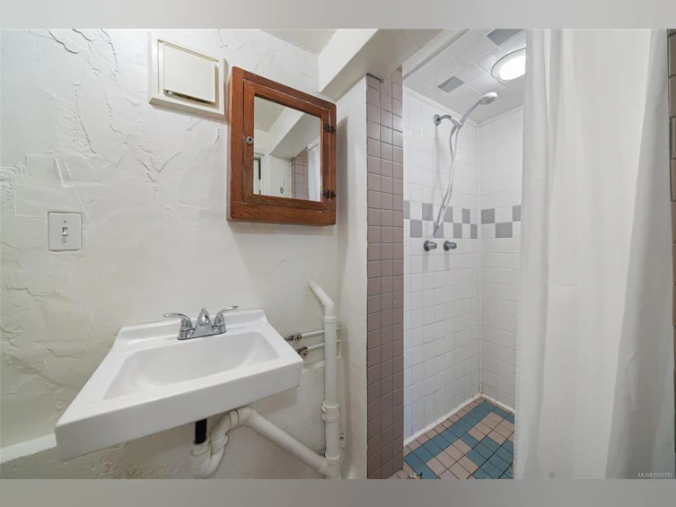 5932 West Saanich Road, Saanich, BC, V9E 2G4 - 34