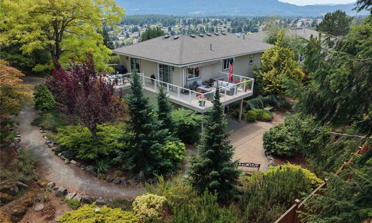 3255 Folkestone Drive