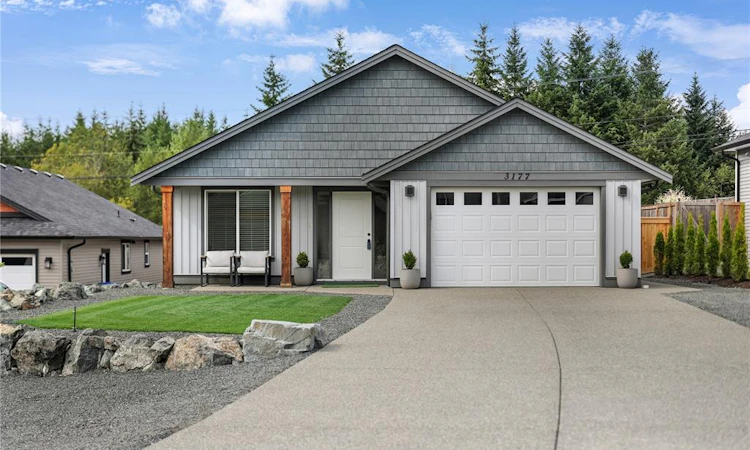 3177 Fernwood Lane