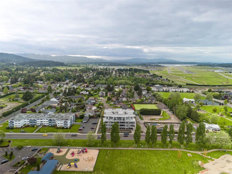 203-9570 Fifth Street, Sidney, BC, V8L 2W5 - 29