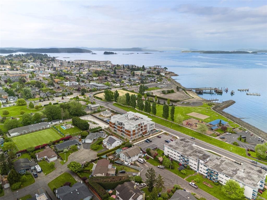 203-9570 Fifth Street, Sidney, BC, V8L 2W5 - 33