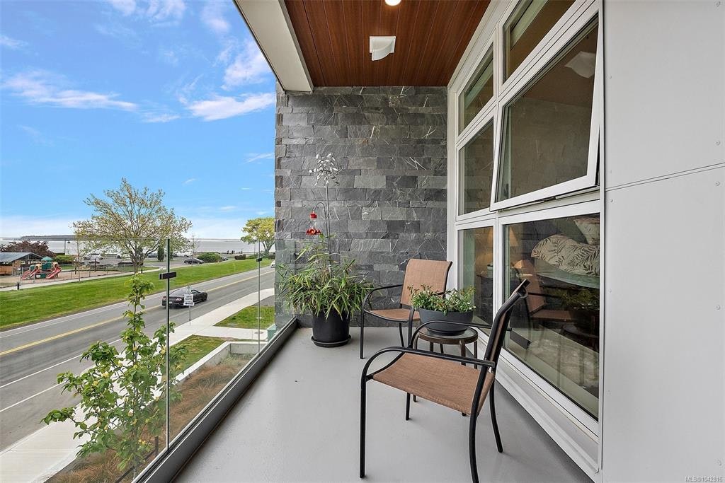 203-9570 Fifth Street, Sidney, BC, V8L 2W5 - 7
