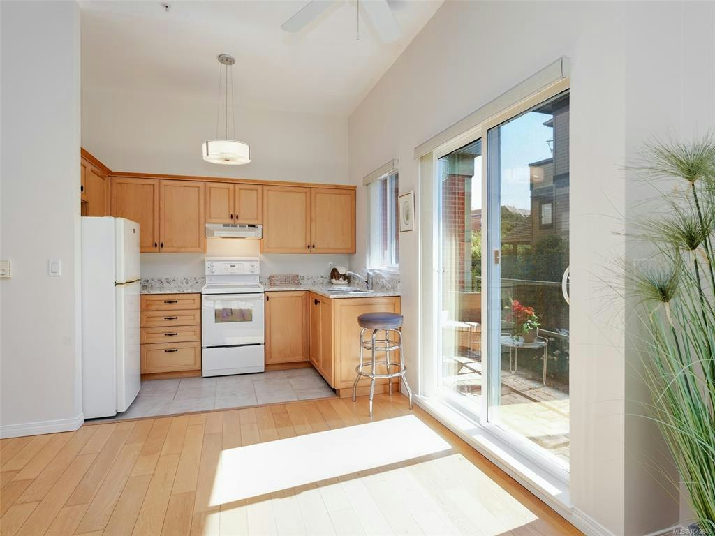 106-455 Kingston Street, Victoria, BC, V8V 1V8 - 8