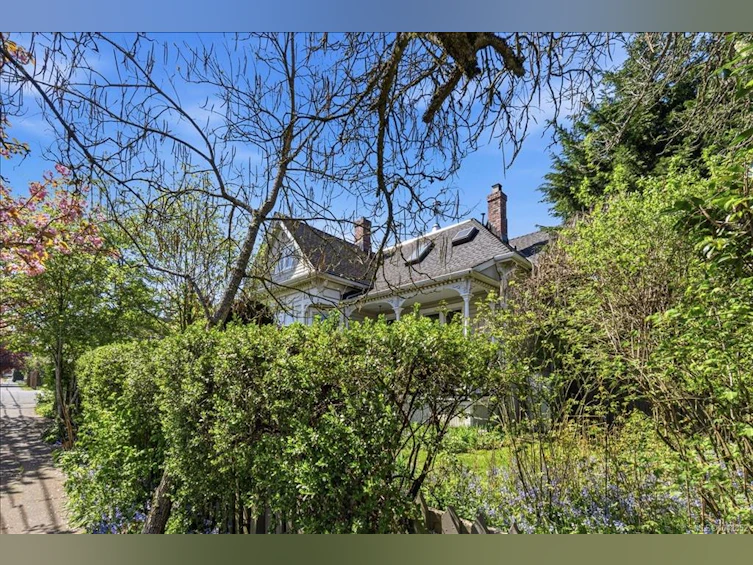 133 Milton Street, Nanaimo, BC, V9R 2K4 - 59