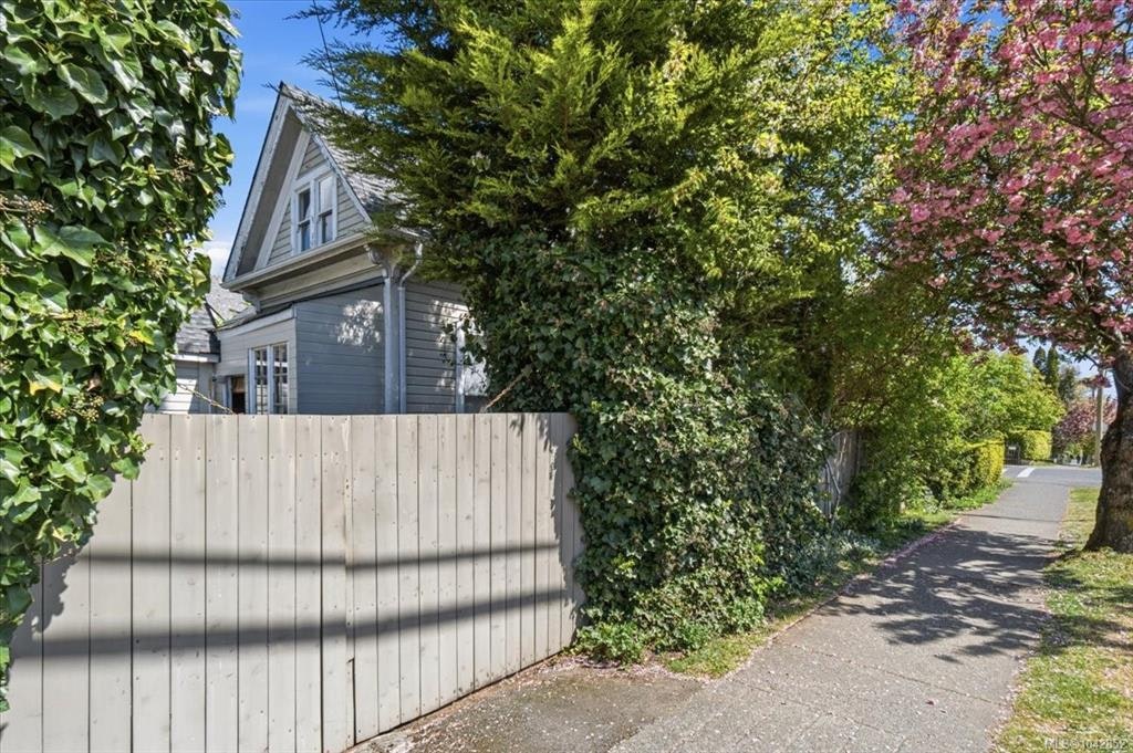 133 Milton Street, Nanaimo, BC, V9R 2K4 - 47
