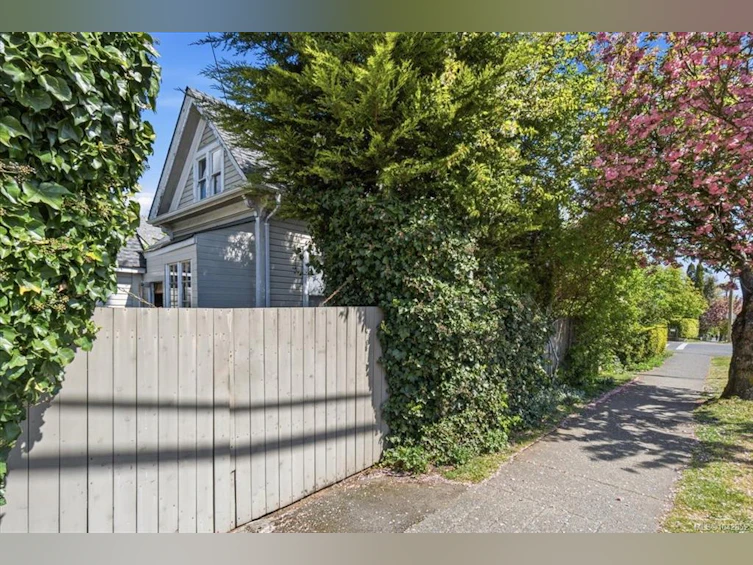 133 Milton Street, Nanaimo, BC, V9R 2K4 - 47