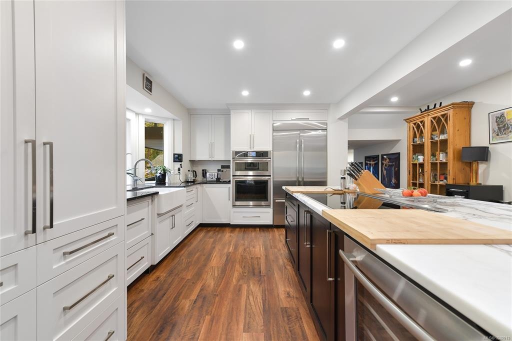 851 Sayward Road, Saanich, BC, V8Y 1R5 - 11