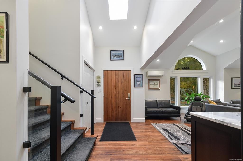 851 Sayward Road, Saanich, BC, V8Y 1R5 - 8