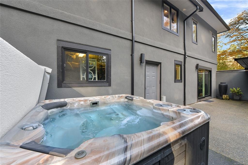 851 Sayward Road, Saanich, BC, V8Y 1R5 - 35