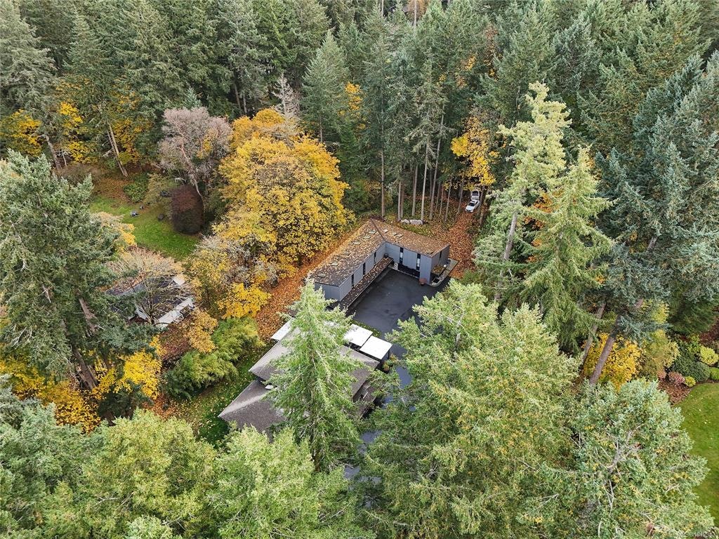 851 Sayward Road, Saanich, BC, V8Y 1R5 - 95