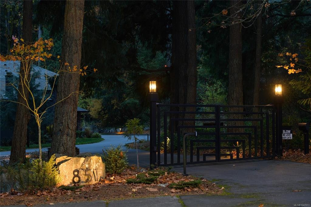 851 Sayward Road, Saanich, BC, V8Y 1R5 - 96