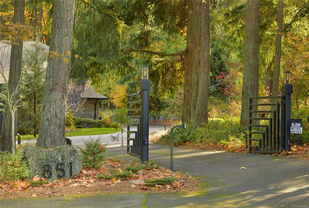 851 Sayward Road, Saanich, BC, V8Y 1R5 - 83