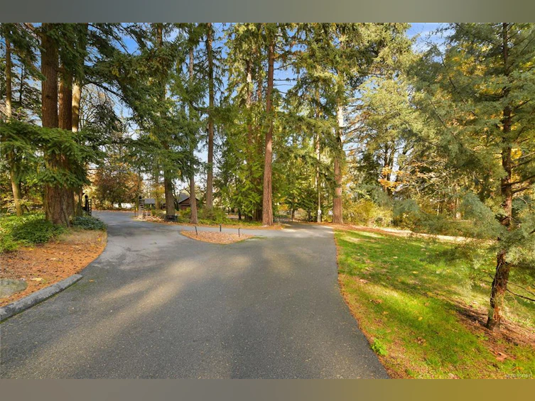 851 Sayward Road, Saanich, BC, V8Y 1R5 - 52