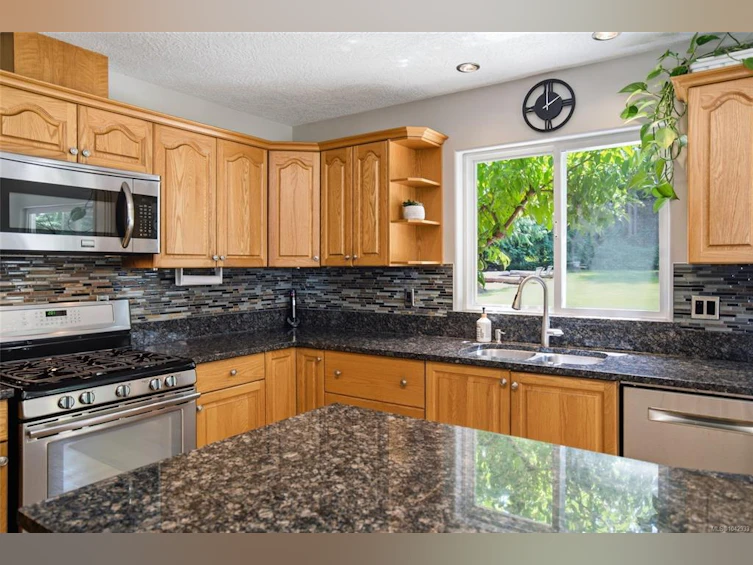 1755 Whibley Road, Errington, BC, V0R 1M0 - 16