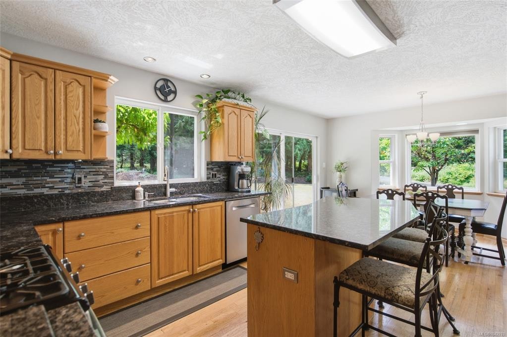 1755 Whibley Road, Errington, BC, V0R 1M0 - 12