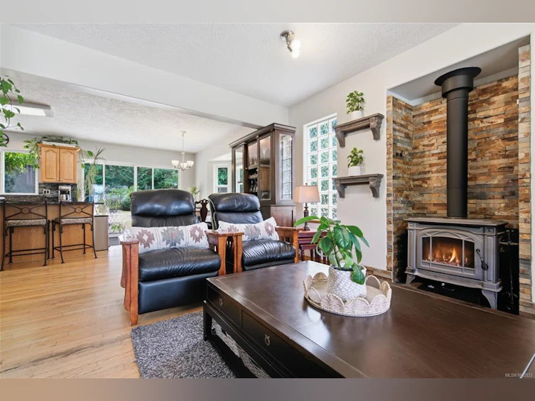 1755 Whibley Road, Errington, BC, V0R 1M0 - 8