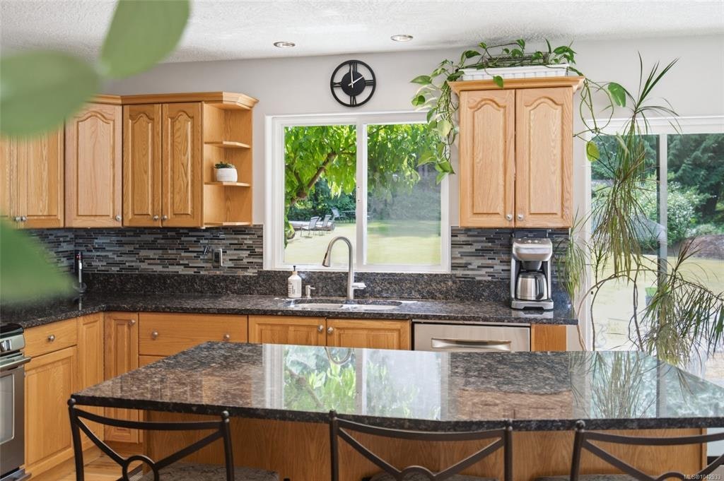 1755 Whibley Road, Errington, BC, V0R 1M0 - 14