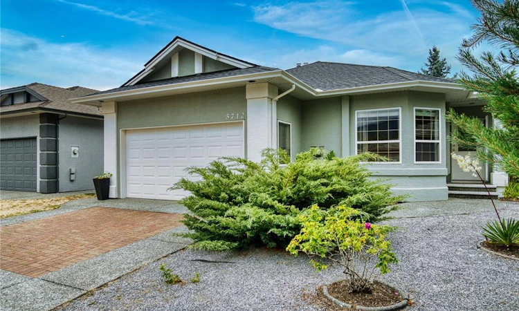 5712 Quarry Crescent