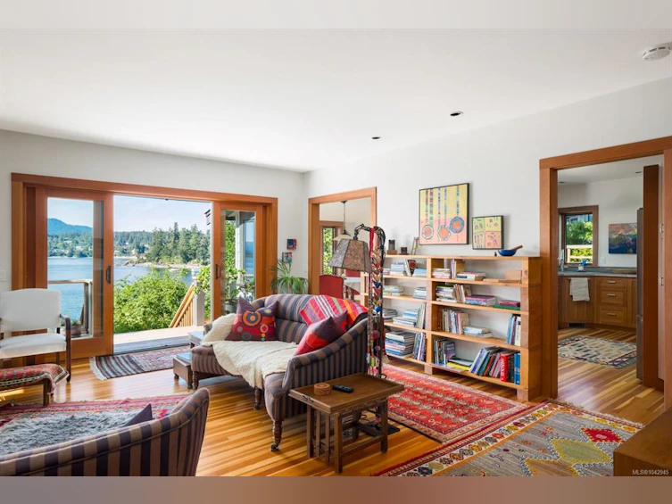 10994 Madrona Drive, North Saanich, BC, V8L 5R7 - 7