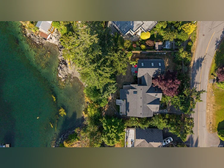 10994 Madrona Drive, North Saanich, BC, V8L 5R7 - 43