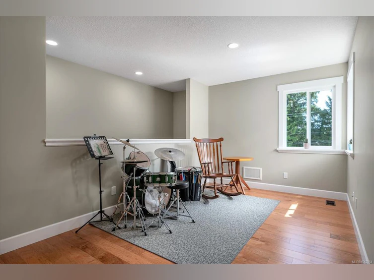 3827 Jingle Pot Road, Nanaimo, BC, V9T 5R1 - 22