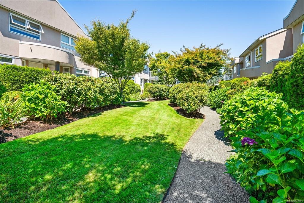 17-478 Culduthel Road, Saanich, BC, V8Z 1G1 - 49