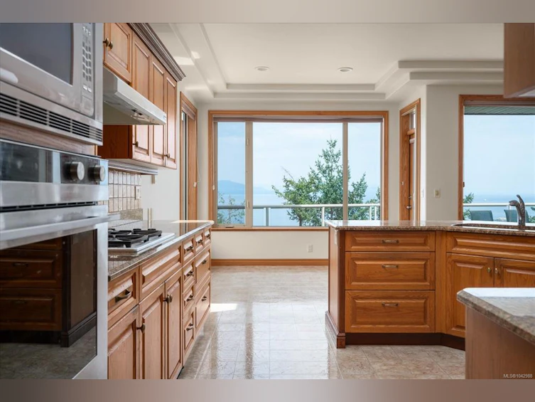 3709 Glen Oaks Drive, Nanaimo, BC, V9T 6H3 - 7