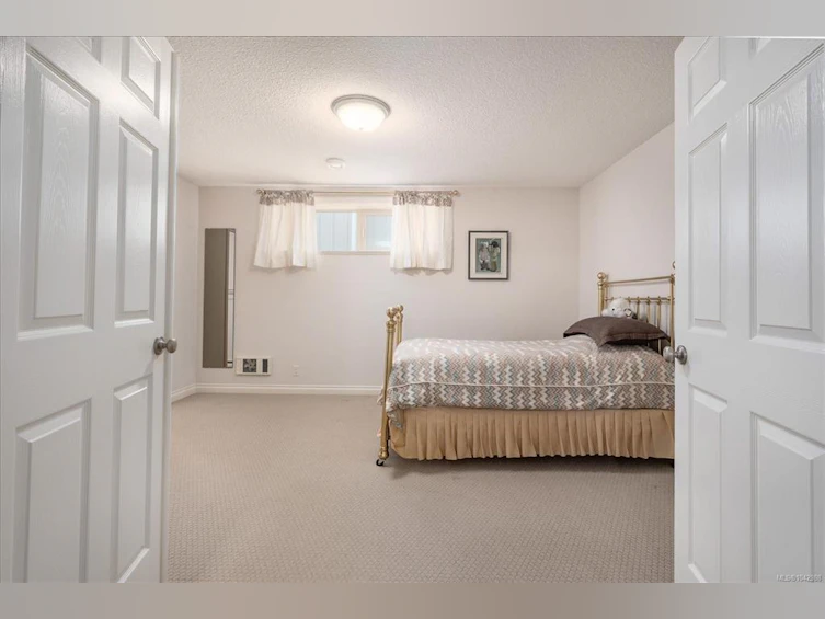 3709 Glen Oaks Drive, Nanaimo, BC, V9T 6H3 - 49