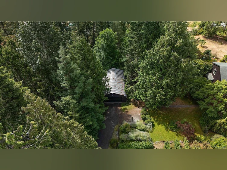 11007 Cedar Lane, North Saanich, BC, V8L 5R1 - 51