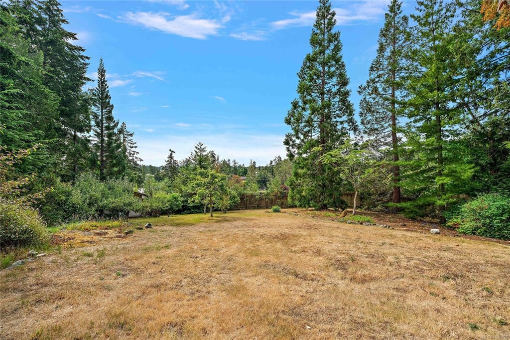 11007 Cedar Lane, North Saanich, BC, V8L 5R1 - 49