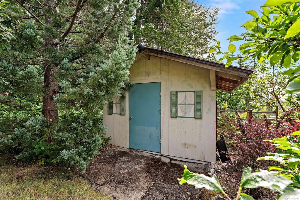 11007 Cedar Lane, North Saanich, BC, V8L 5R1 - 44